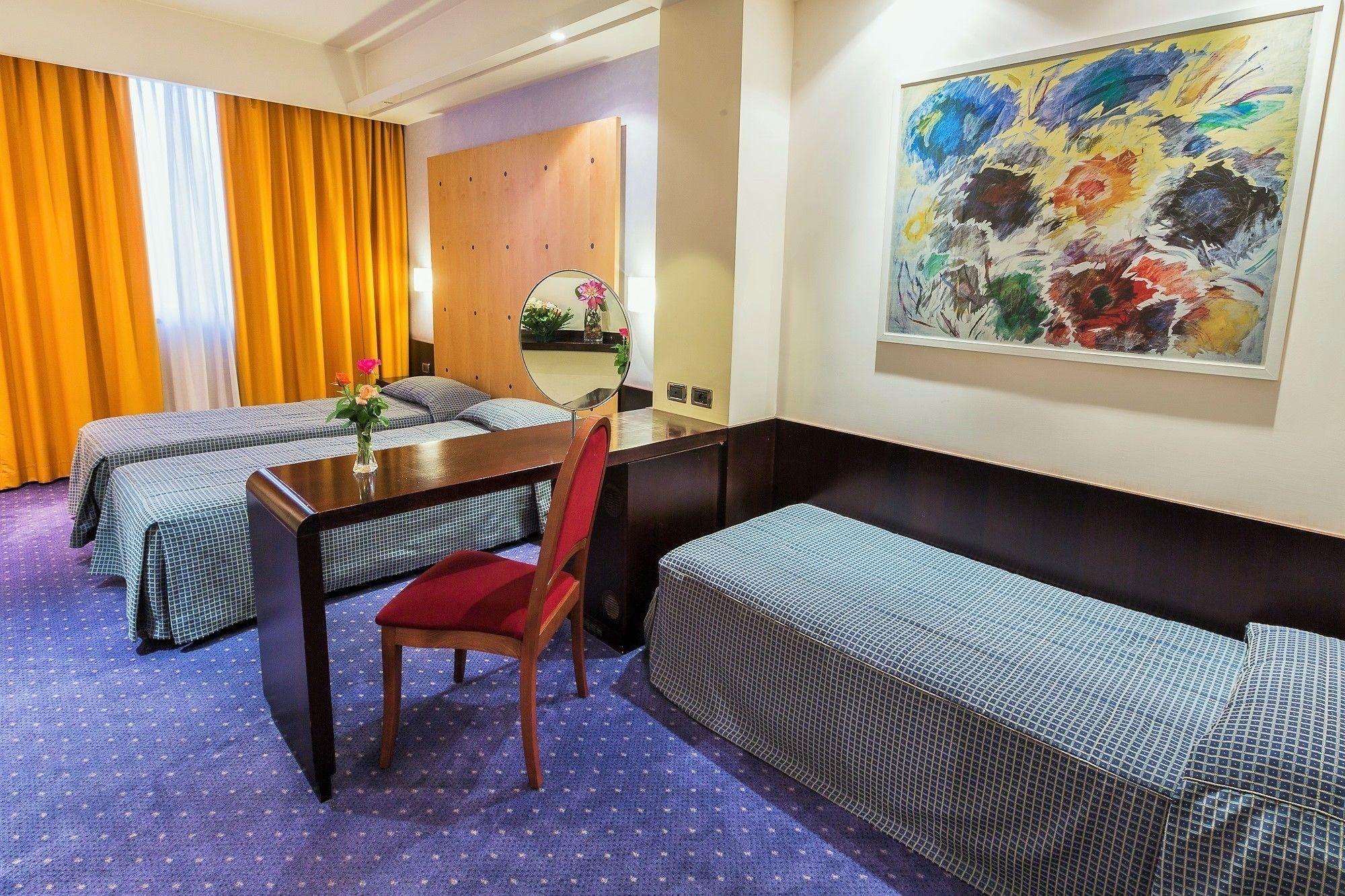 Hotel IMPERATORI Rome Buitenkant foto