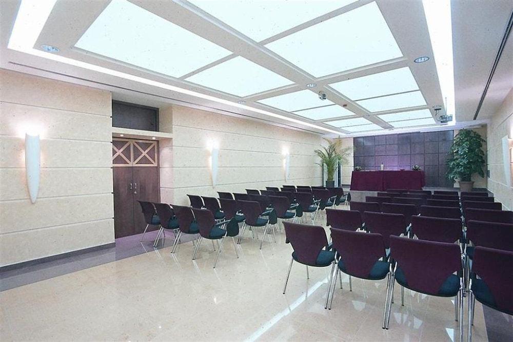 Hotel IMPERATORI Rome Buitenkant foto