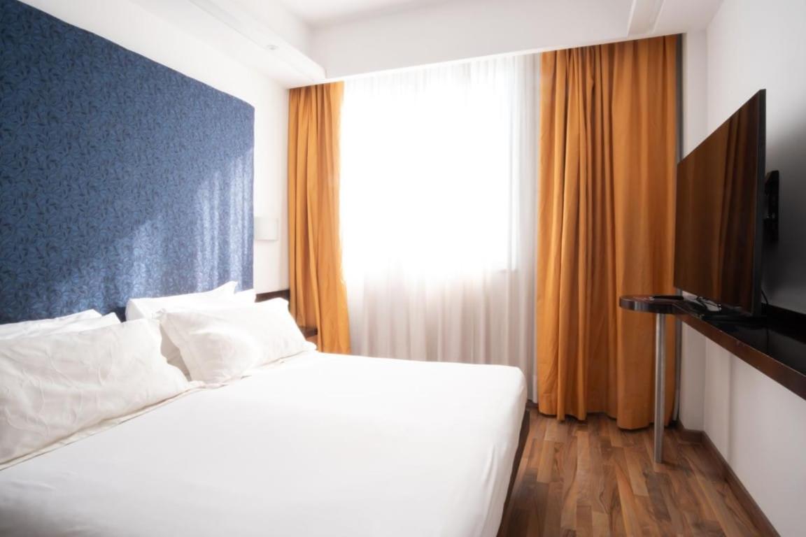 Hotel IMPERATORI Rome Buitenkant foto