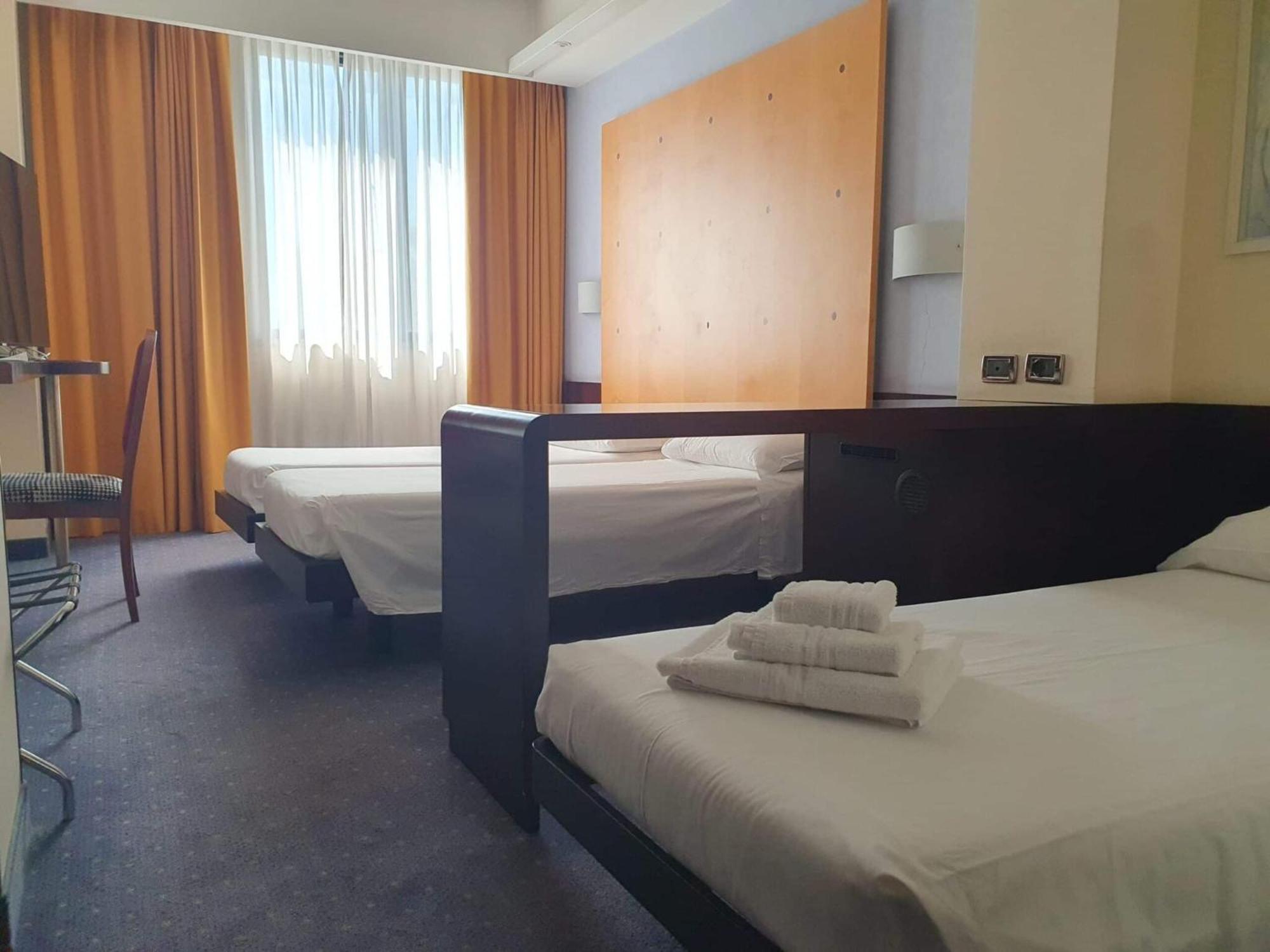 Hotel IMPERATORI Rome Buitenkant foto